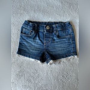 Lace detailed Oshkosh shorts